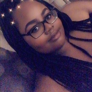 Meet your Posher, Queen